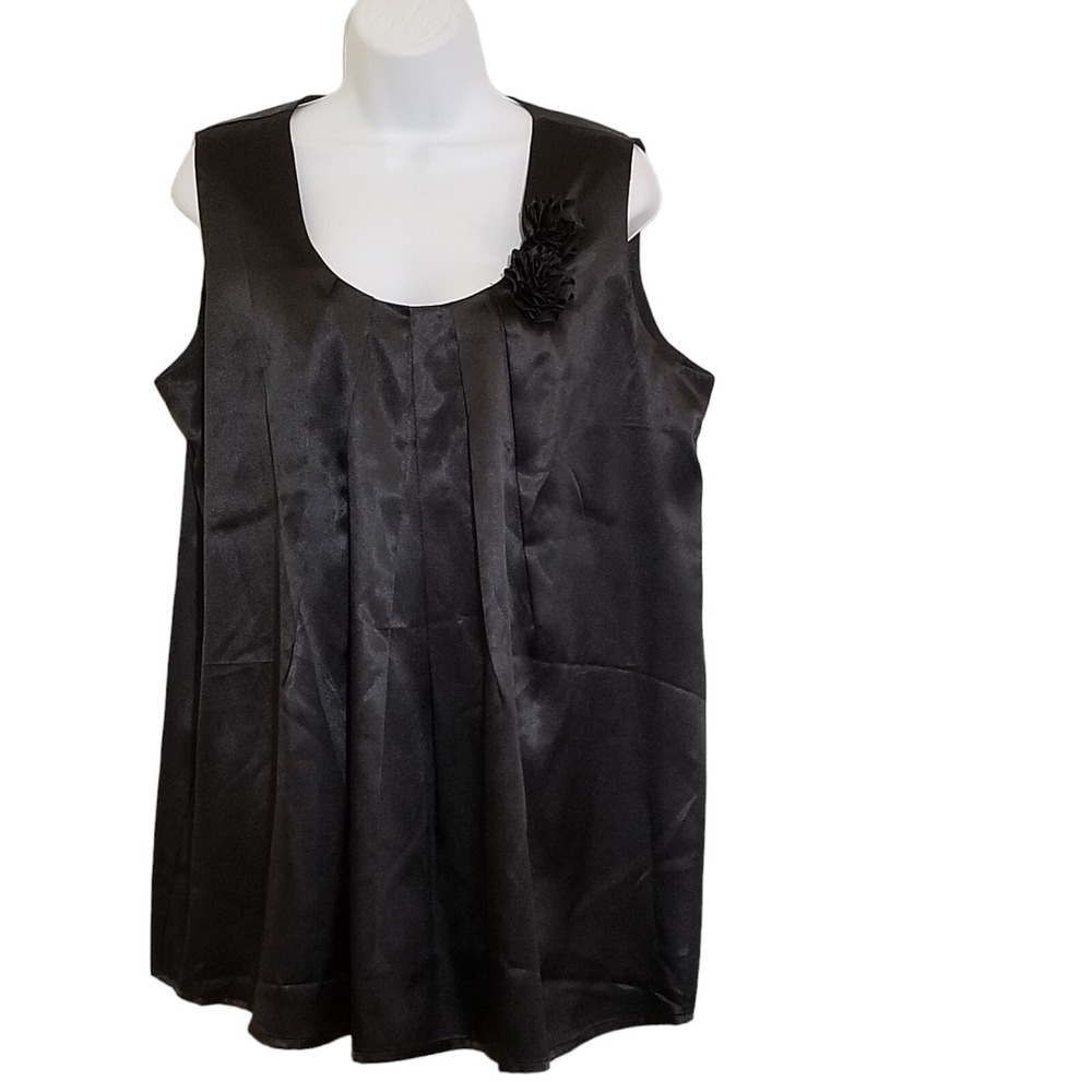 Newport News Blouse Womens 16 Black Sleeveless Pleats Ribbon Roses Slimming